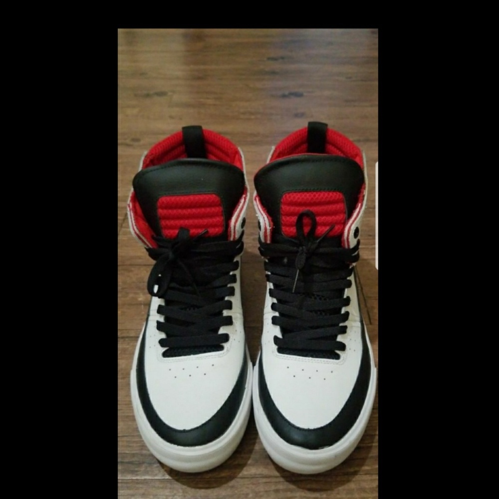 Supreme Spectre 9.5 Shoes